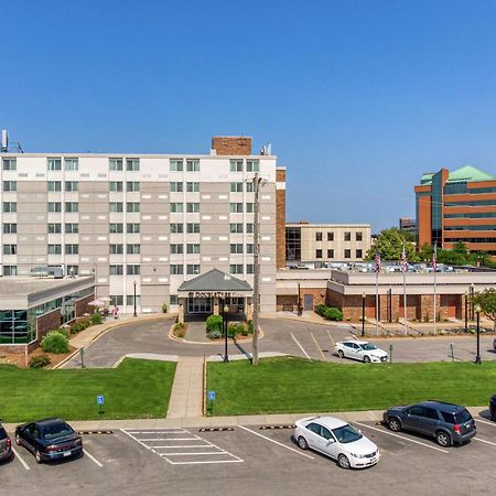 Doubletree By Hilton Neenah Exteriér fotografie
