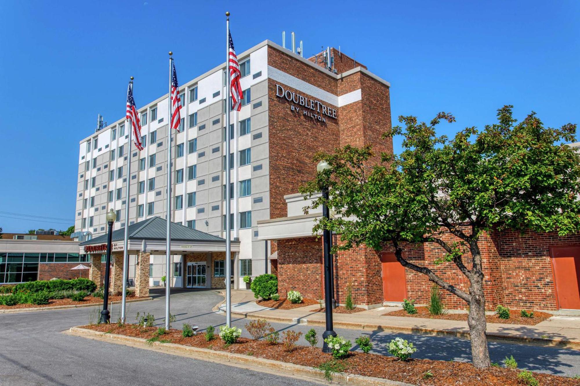 Doubletree By Hilton Neenah Exteriér fotografie