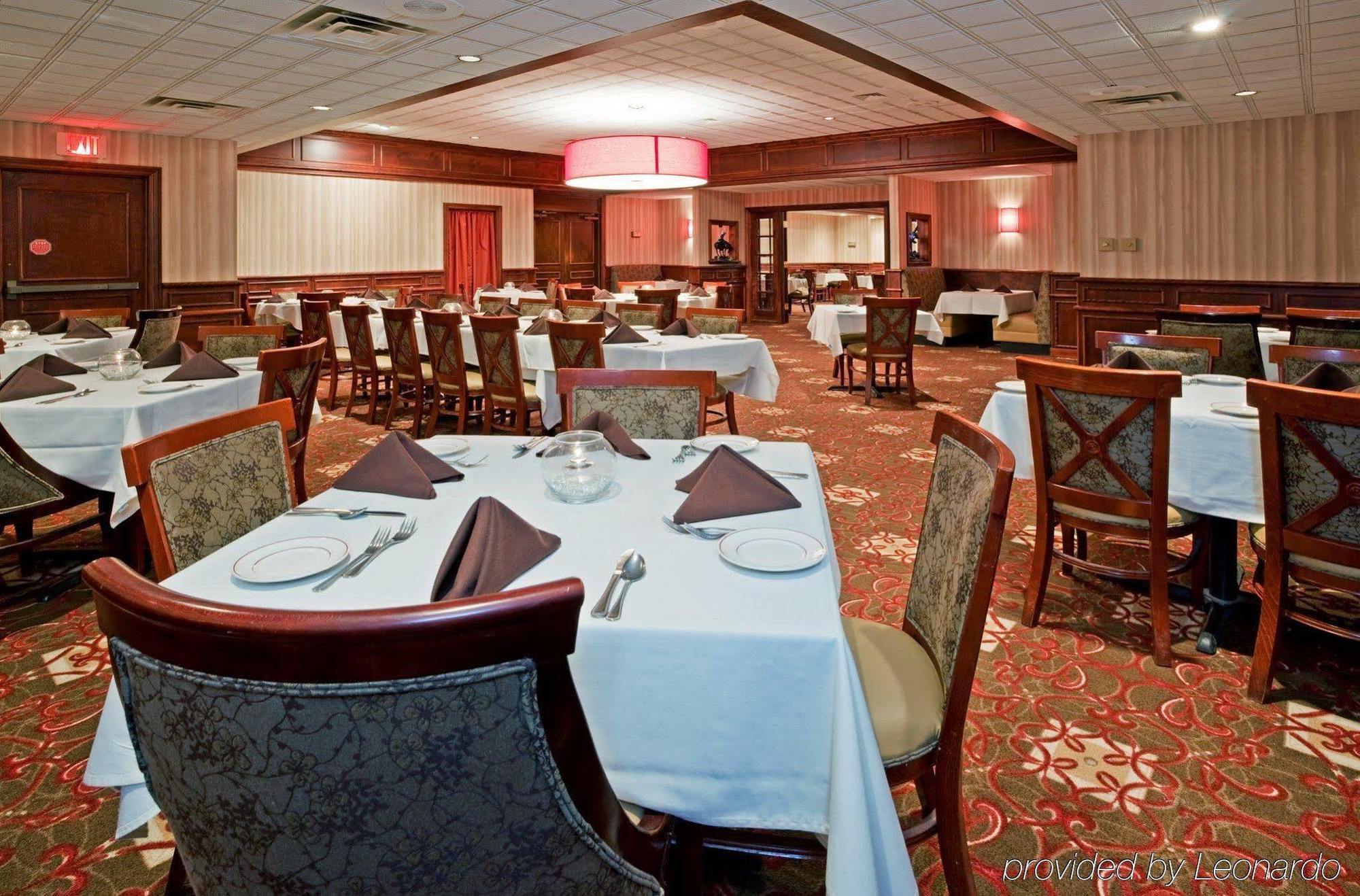 Doubletree By Hilton Neenah Exteriér fotografie