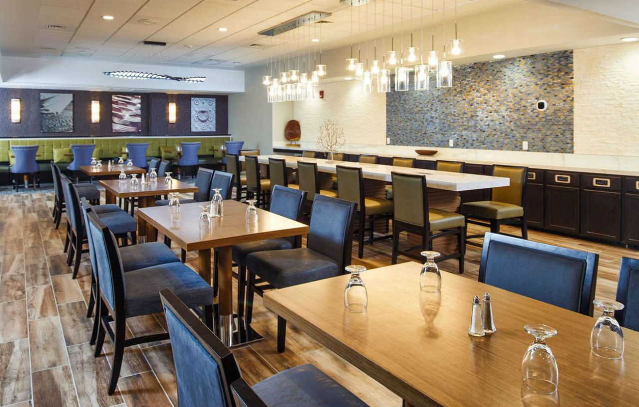 Doubletree By Hilton Neenah Exteriér fotografie